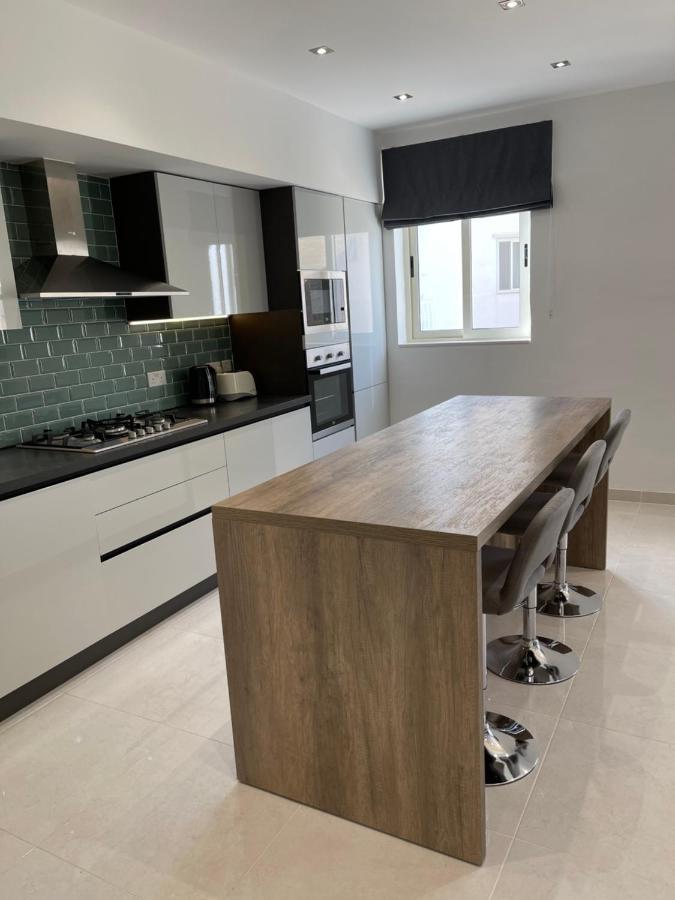 Sunset Modern Apt Near The Beach Birżebbuġa Zewnętrze zdjęcie